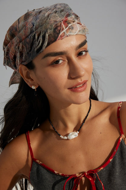 Noir Perle Balance Necklace