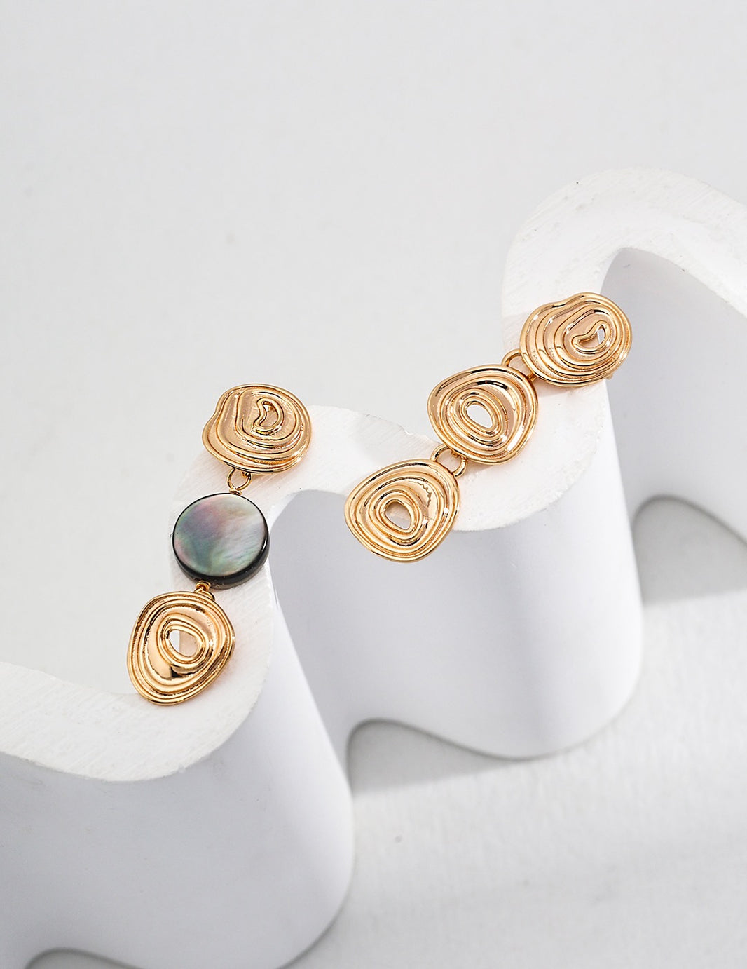 Perle Wave Drop Earrings