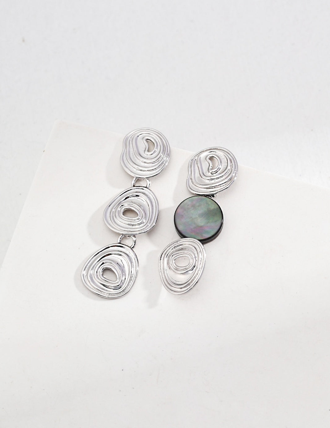 Perle Wave Drop Earrings