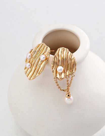 Perle Drift Asymmetrical Earrings