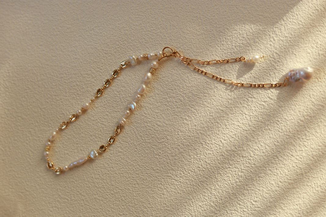 Celeste Pearl Lariat Necklace